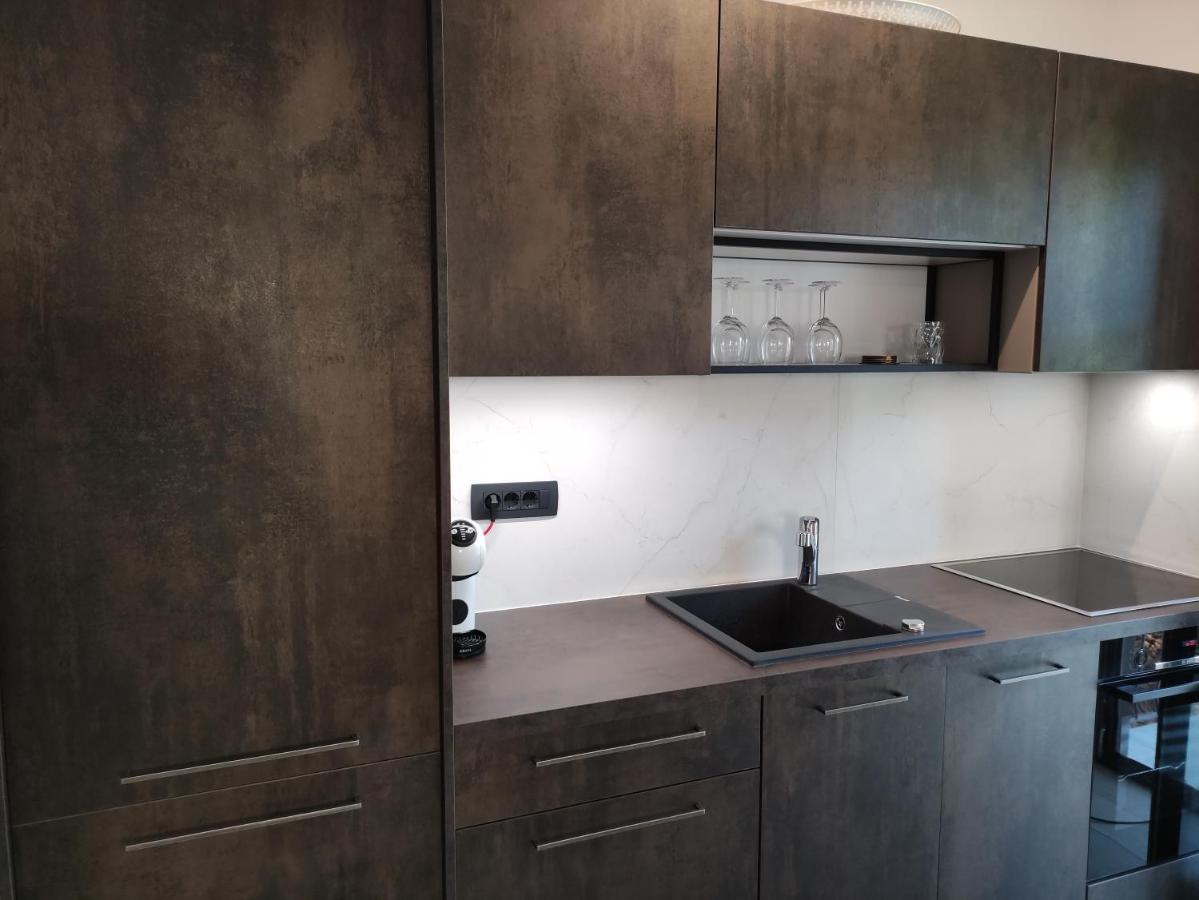 Apartvilla Castropola מראה חיצוני תמונה