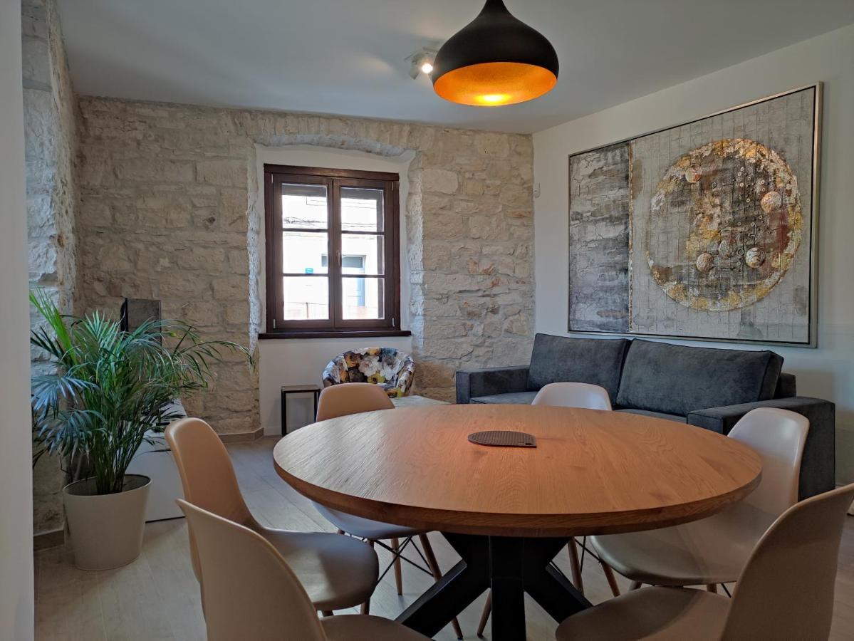 Apartvilla Castropola מראה חיצוני תמונה