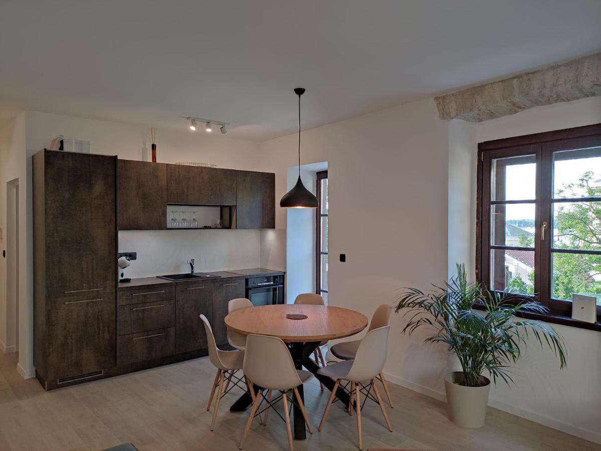 Apartvilla Castropola מראה חיצוני תמונה