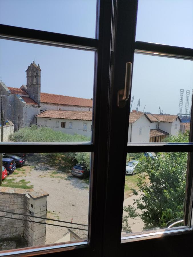 Apartvilla Castropola מראה חיצוני תמונה