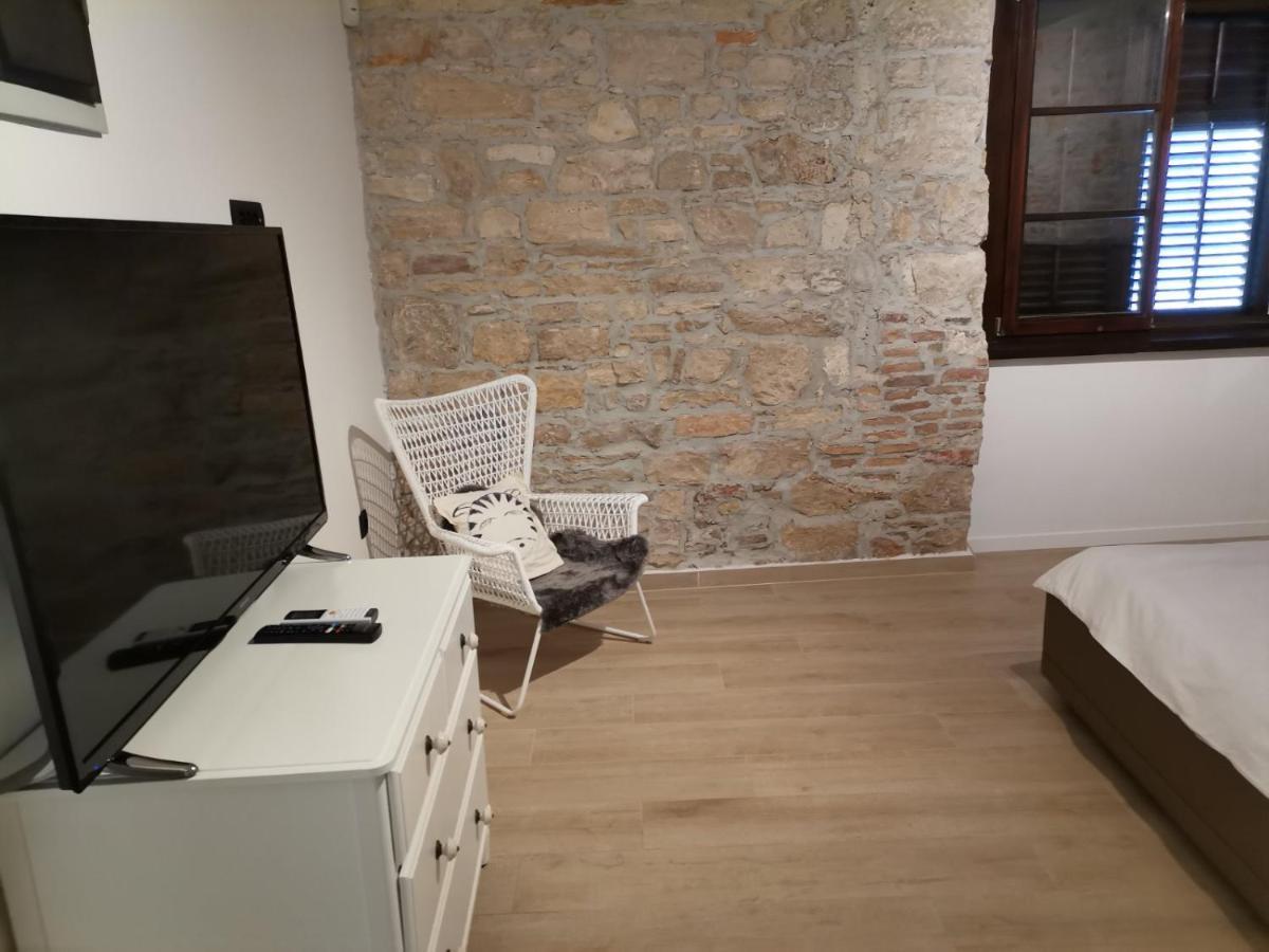 Apartvilla Castropola מראה חיצוני תמונה