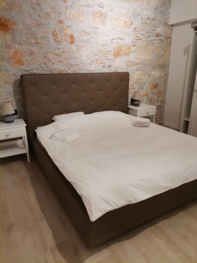 Apartvilla Castropola מראה חיצוני תמונה